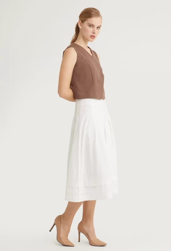 Sculpted Charm Sleeveless Top - Image 4